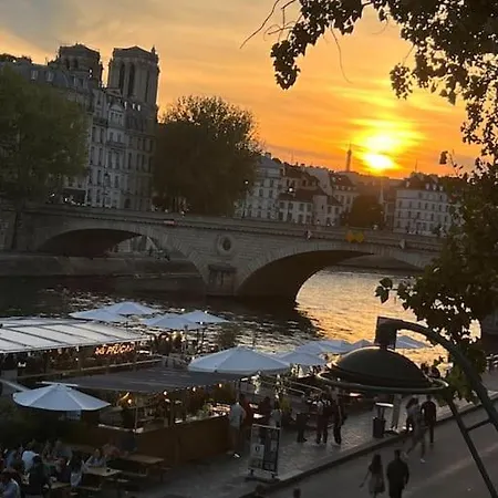 Ile Saint Louis-studio Apartment Paris