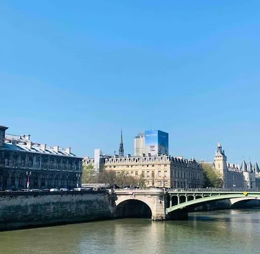 Ile Saint Louis-studio