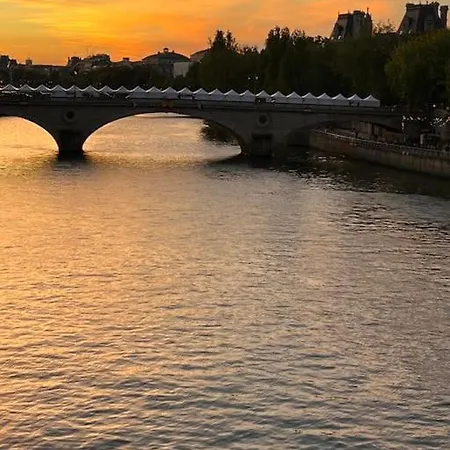 Ile Saint Louis-studio